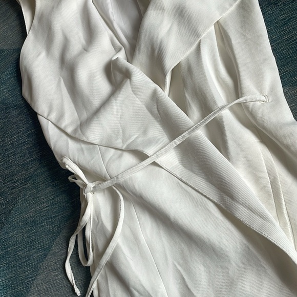 Lila Rose White Sleeveless Wrap Mini Dress - Picture 11 of 13